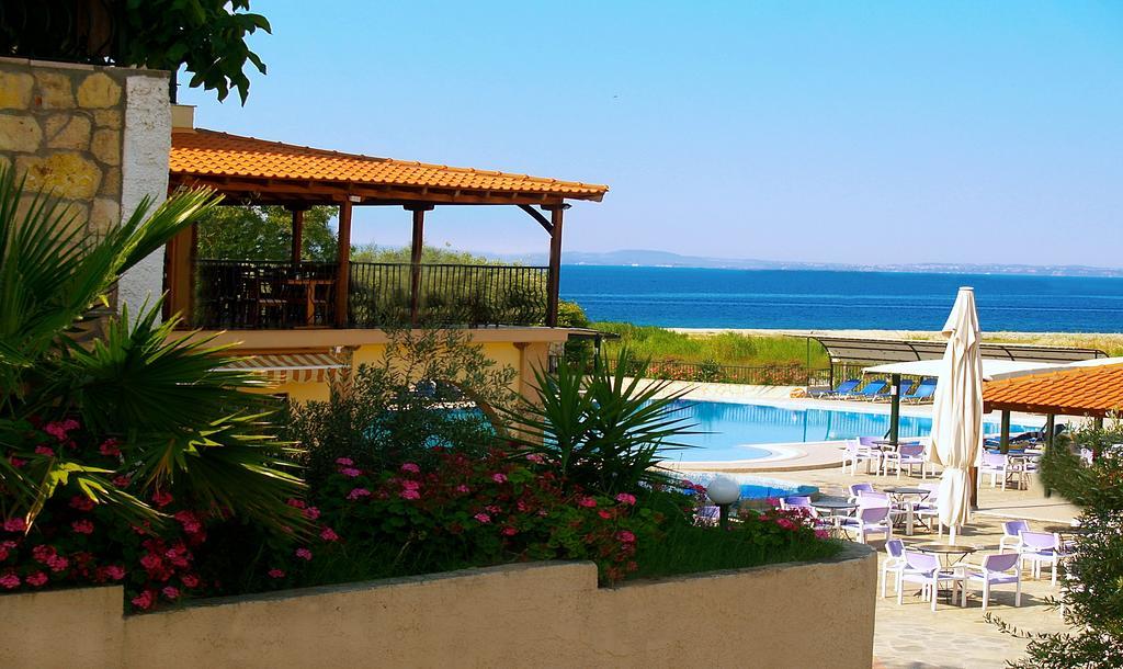 Village Mare Метаморфоси