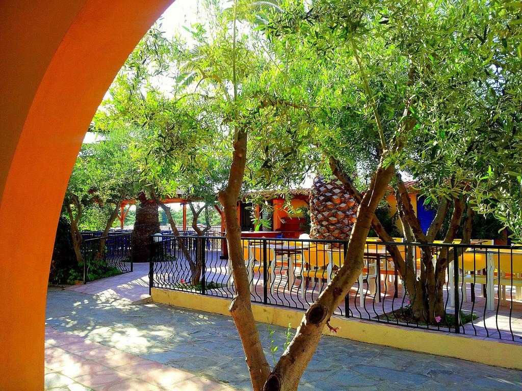 Курортный комплекс Village Mare 4*